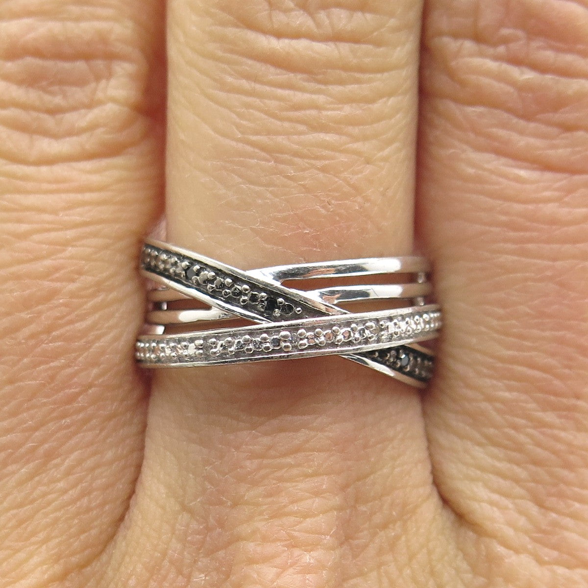 925 Sterling Silver Real Round-Cut Black & White Diamond Crisscross Ring Size 7