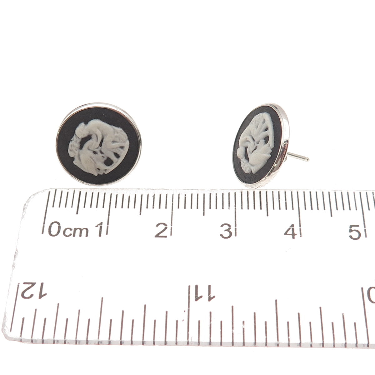 Josiah Wedgwood 925 Sterling Vintage 1979 Birmingham Jasperware Cameo Earrings