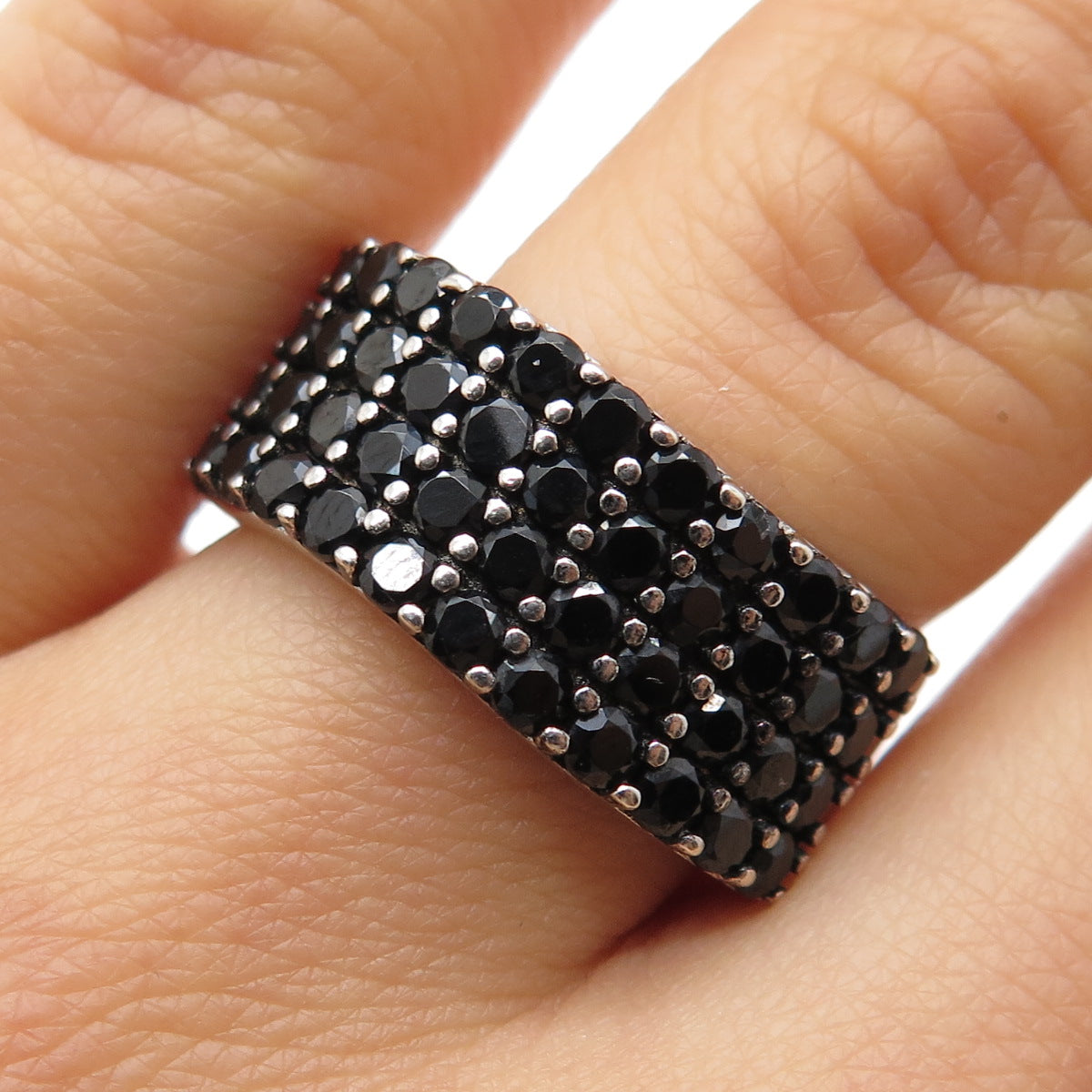 925 Sterling Silver Real Round-Cut Black Spinel Wavy Ring Size 8
