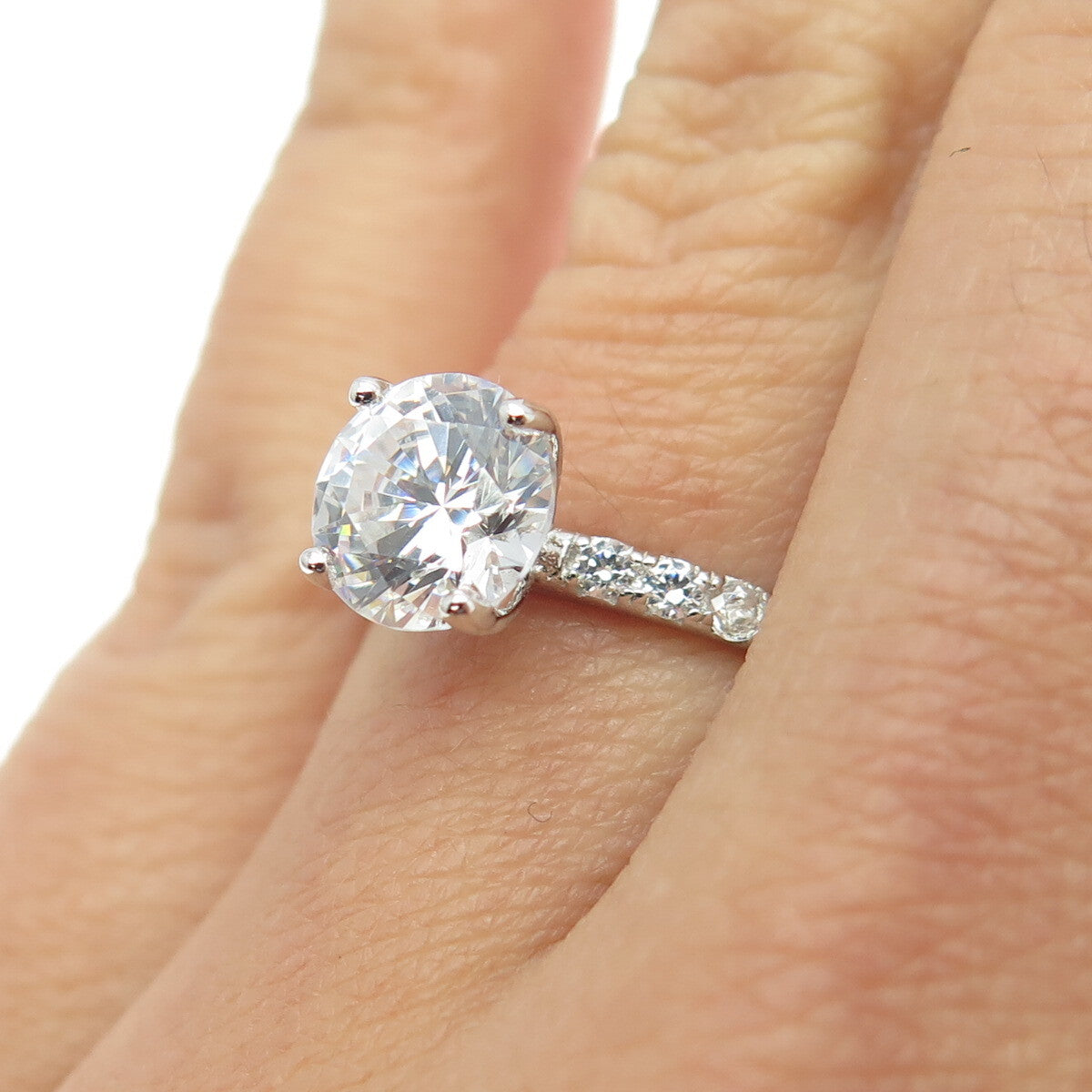 HAN 925 Sterling Silver Round-Cut Shaped C Z Engagement Ring Size 7