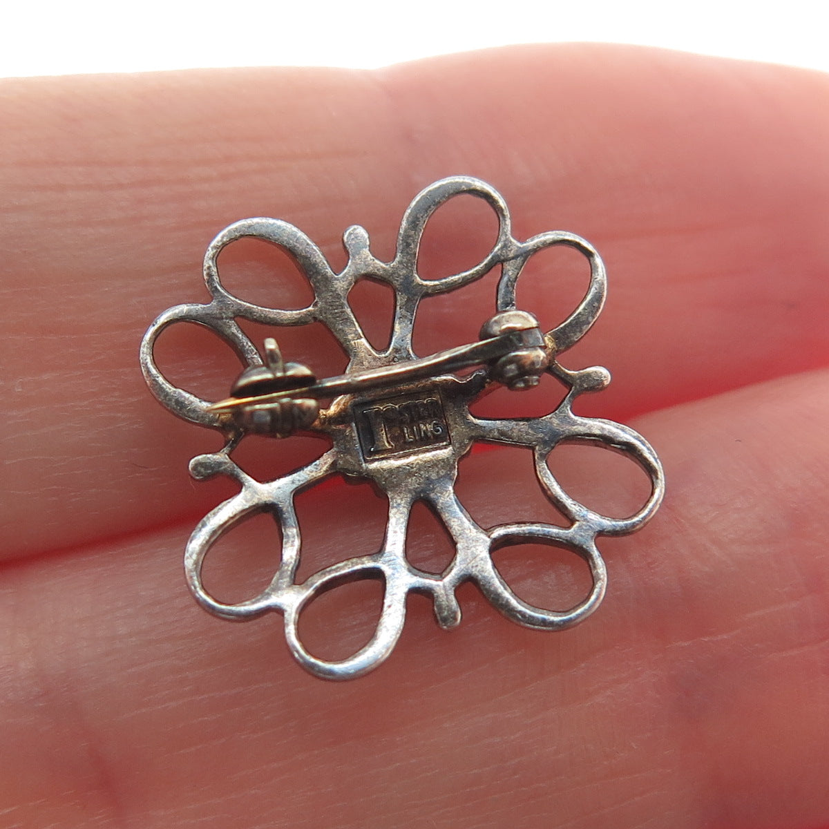 NUMBER ONE 925 Sterling Silver Vintage Real Ruby Swirl Flower Oxidized Brooch