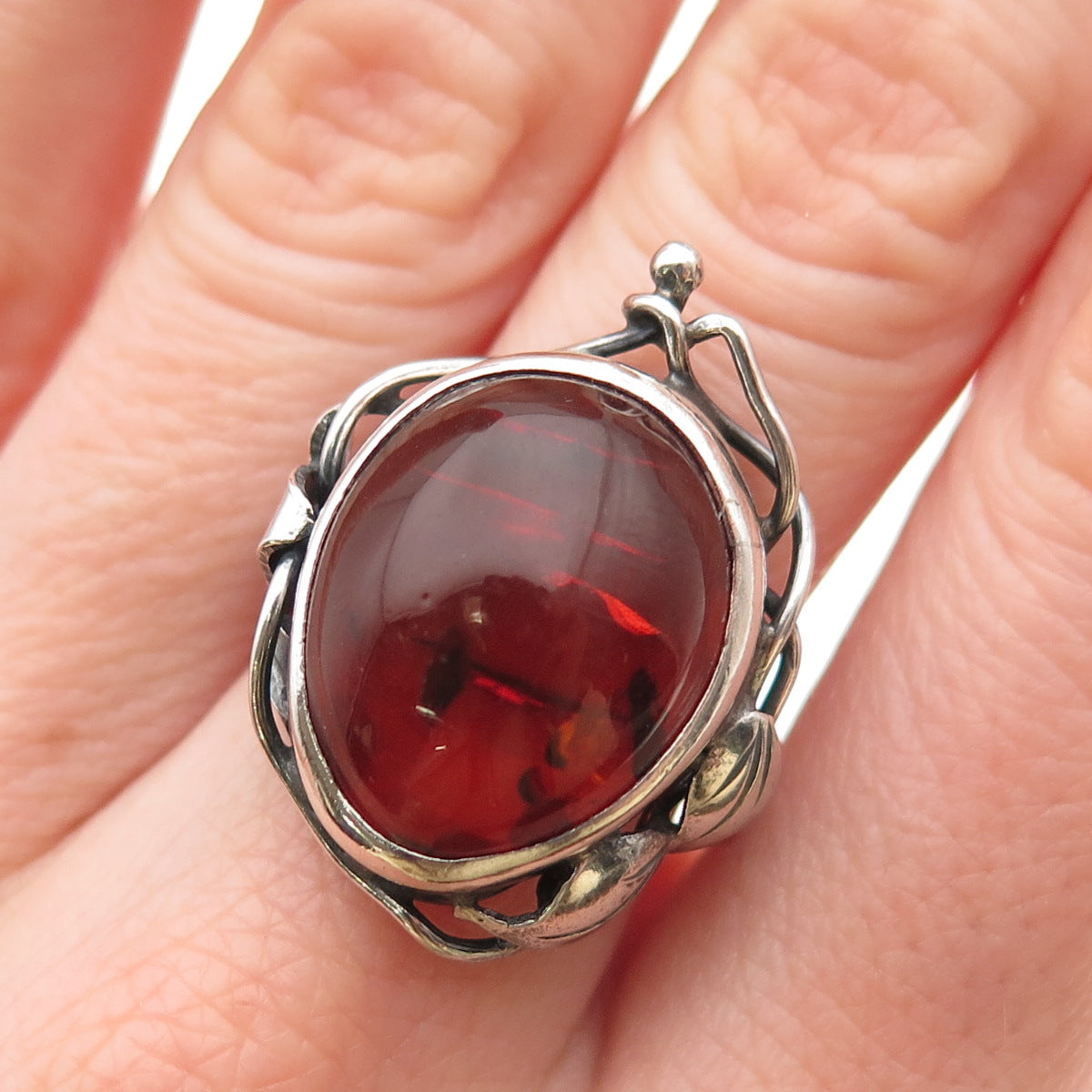 800 Silver Vintage Poland Real Amber Modernist Oxidized Ring Size 7.5