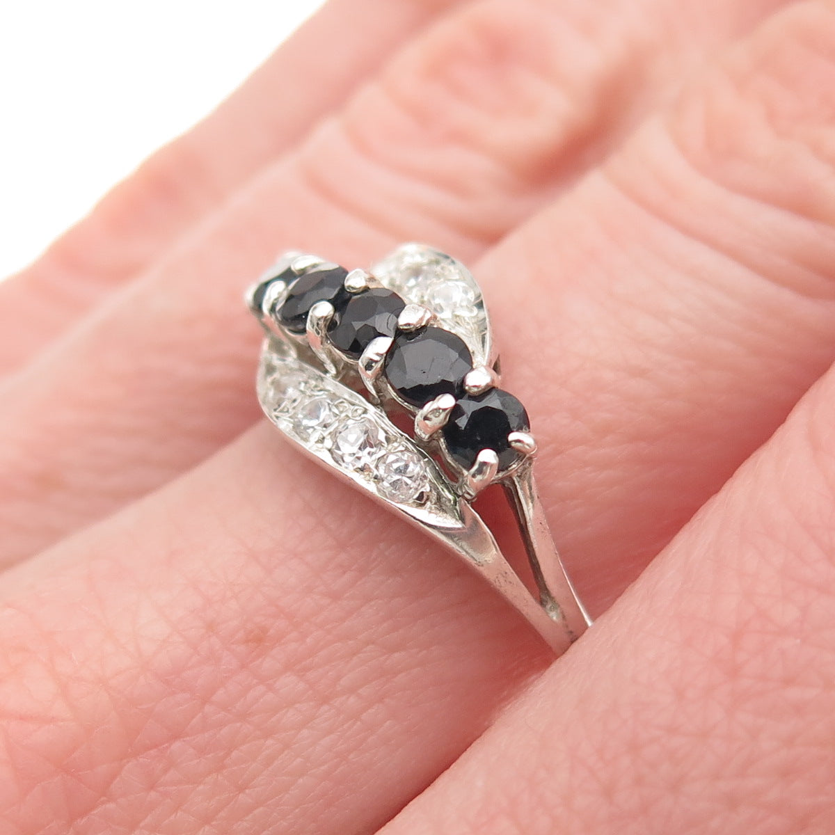 925 Sterling Silver Vintage Real Round-Cut Sapphire & C Z Ring Size 7
