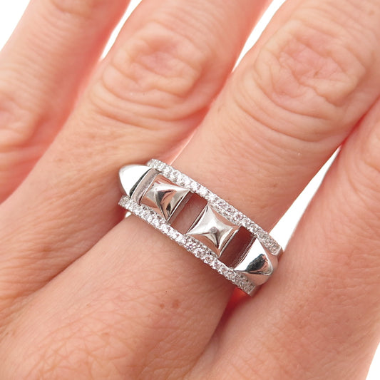 925 Sterling Silver Round-Cut C Z Pyramid-Shape Ring Size 7