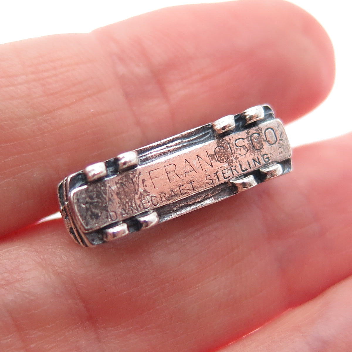 DANECRAFT Sterling Silver Vintage San Francisco Cable Car Mini 3D Charm Pendant