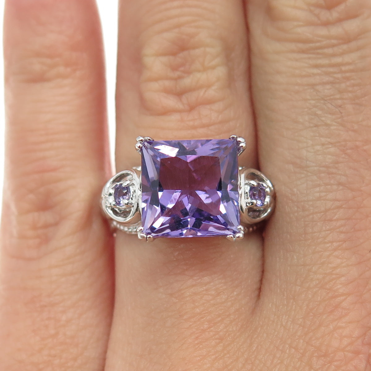 MICHAEL VALITUTTI Gems En Vogue 925 Sterling Silver Real Amethyst Ring Size 6