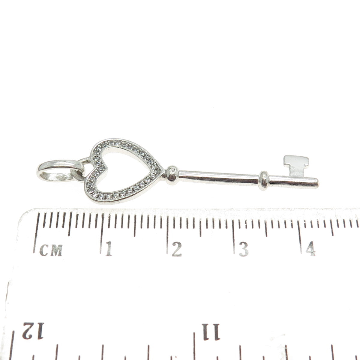 925 Sterling Silver Round-Cut Shaped C Z Key Pendant