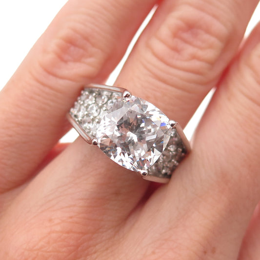 Key Star 925 Sterling Silver Cushion & Round-Cut C Z Engagement Ring Size 6