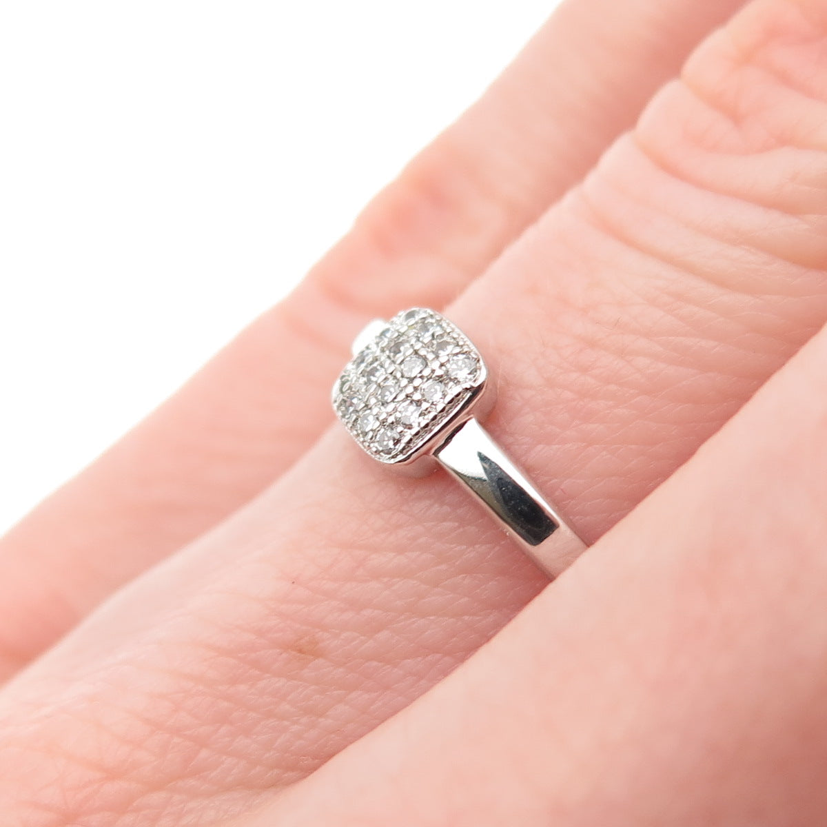 925 Sterling Silver Round-Cut C Z Engagement Ring Size 6