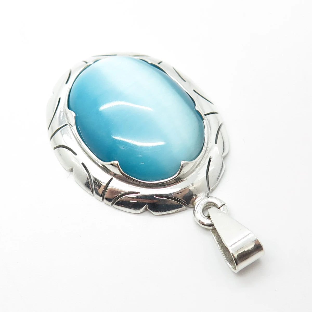 950 Silver Vintage Mexico Real Blue Fiber Optic Cat's Eye Gem Pendant