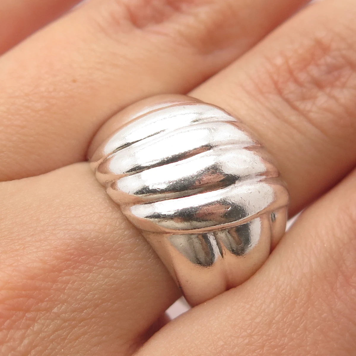 925 Sterling Silver Vintage Ribbed Wide Wrapped Ring Size 7.25