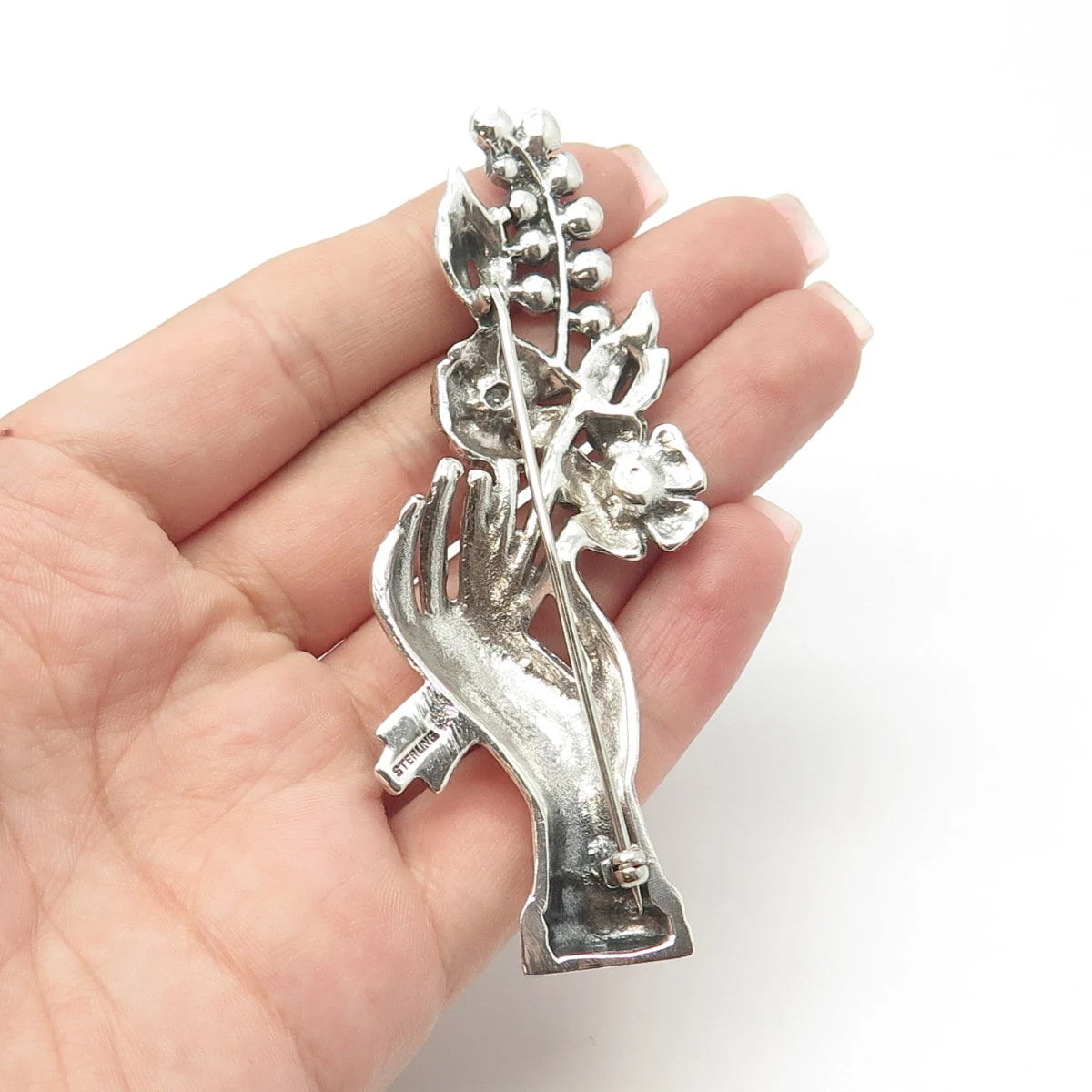 925 Sterling Silver Vintage Flowers in Hand Pin Brooch
