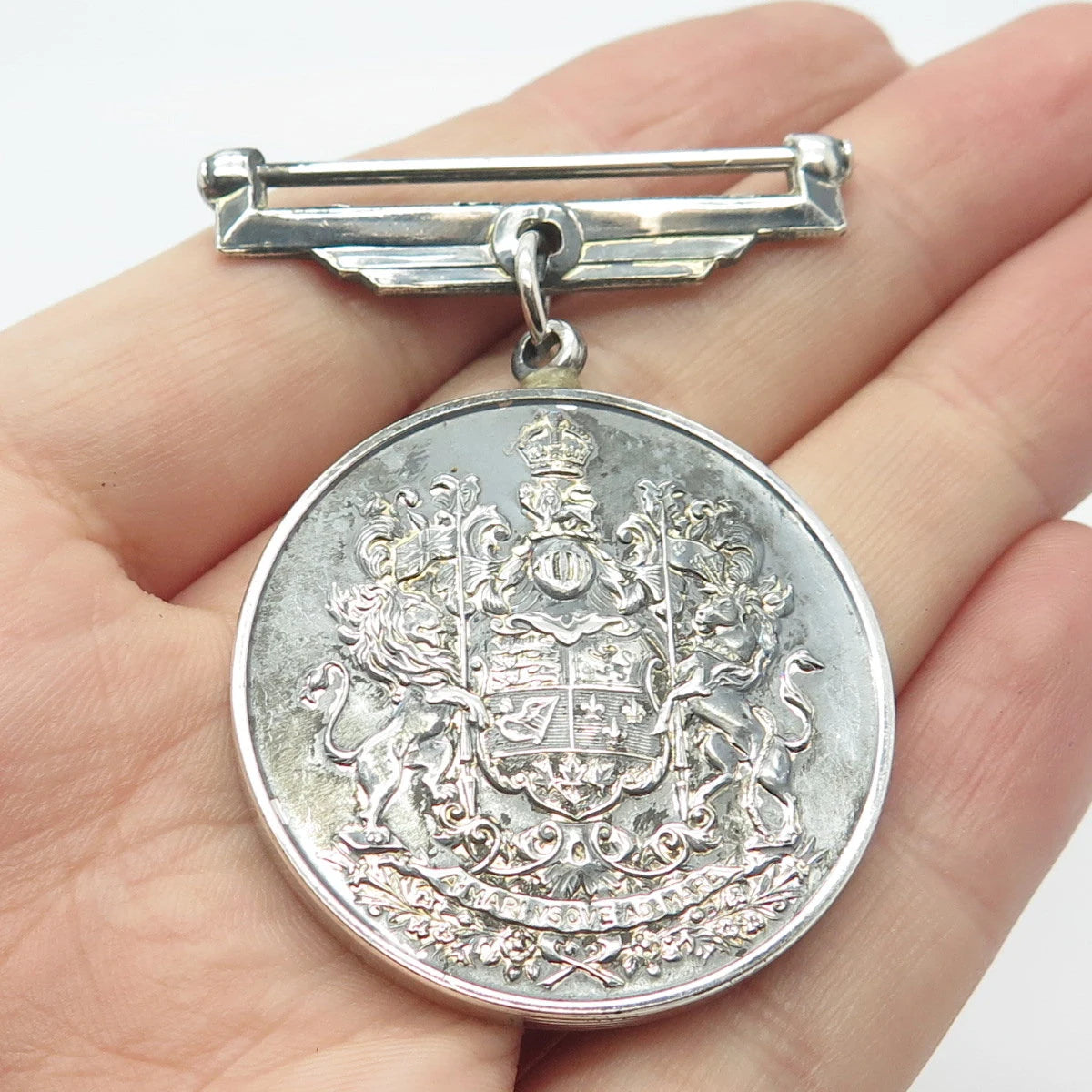 925 Sterling Silver Vintage Canada 1939 1945 Voluntary Service Coin Pin Brooch