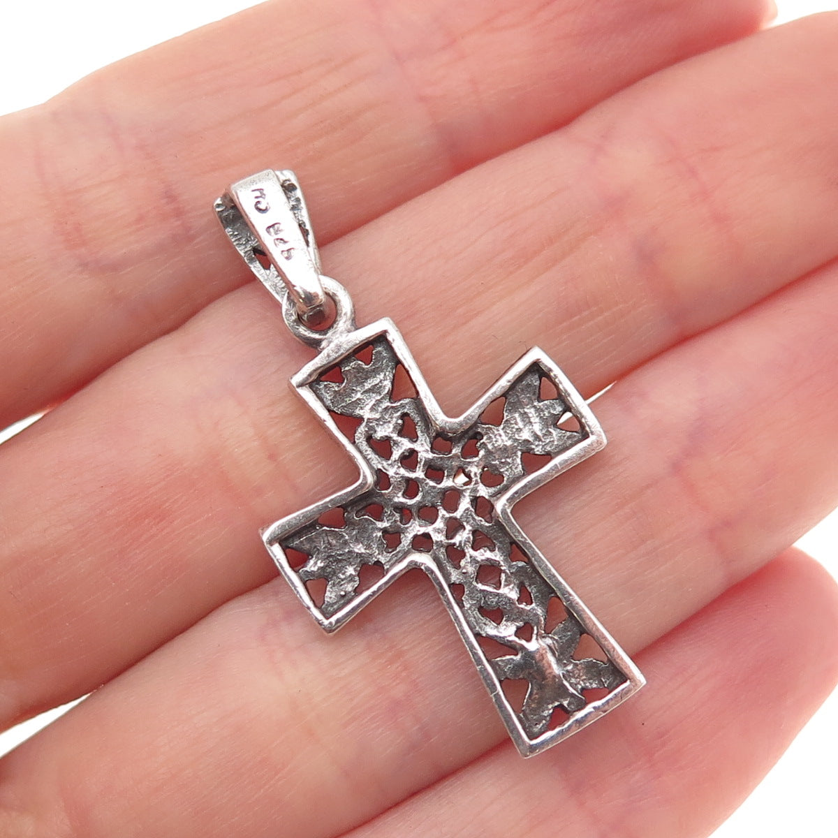 Charles Winston 925 Sterling Silver Vintage Heart Floral Cross Charm Pendant