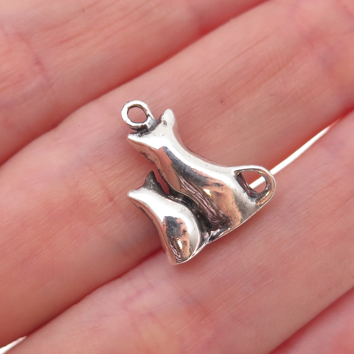Jezlaine 925 Sterling Silver Vintage Mom & Child Cat Oxidized 3D Charm Pendant
