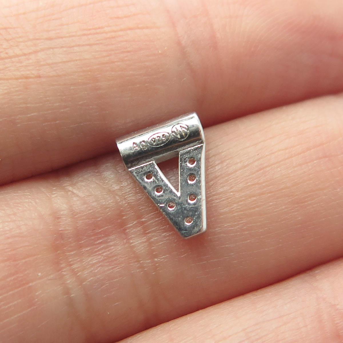 NOMINATION Italy 925 Sterling Silver C Z Letter "V" SeiMia Pendant