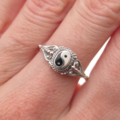 925 Sterling Silver Vintage Real Black & White Onyx Yin Yang Ring Size 8