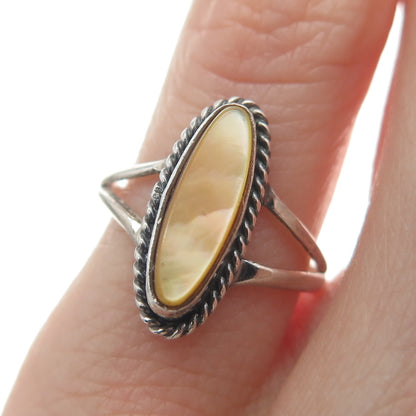 Old Pawn 925 Sterling Silver Vintage Southwestern MOP Tribal Ring Size 4.75