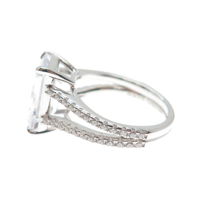DSMK 925 Sterling Silver Emerald & Round-Cut Shaped C Z Ring Size 5.25