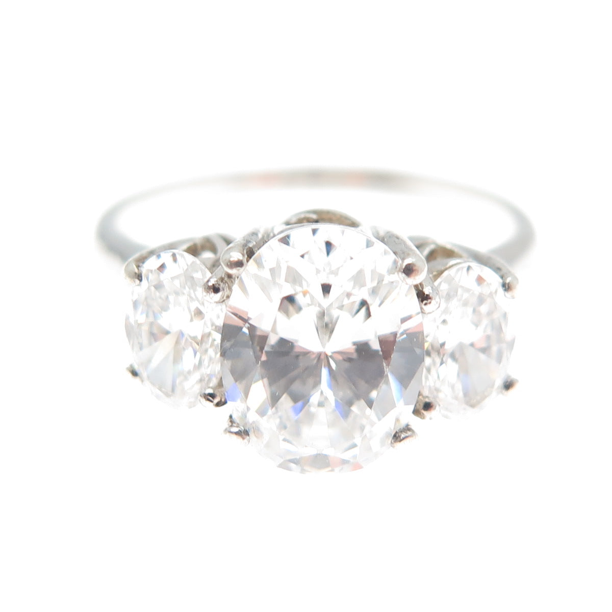925 Sterling Silver Oval-Cut C Z Engagement Ring Size 7.25
