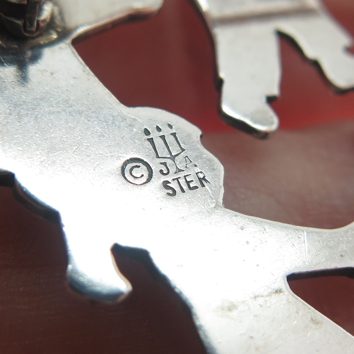 JAMES AVERY 925 Sterling Silver Vintage Circle Of Children Pin Brooch