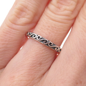 925 Sterling Silver Vintage Swirl Oxidized Band Ring Size 5