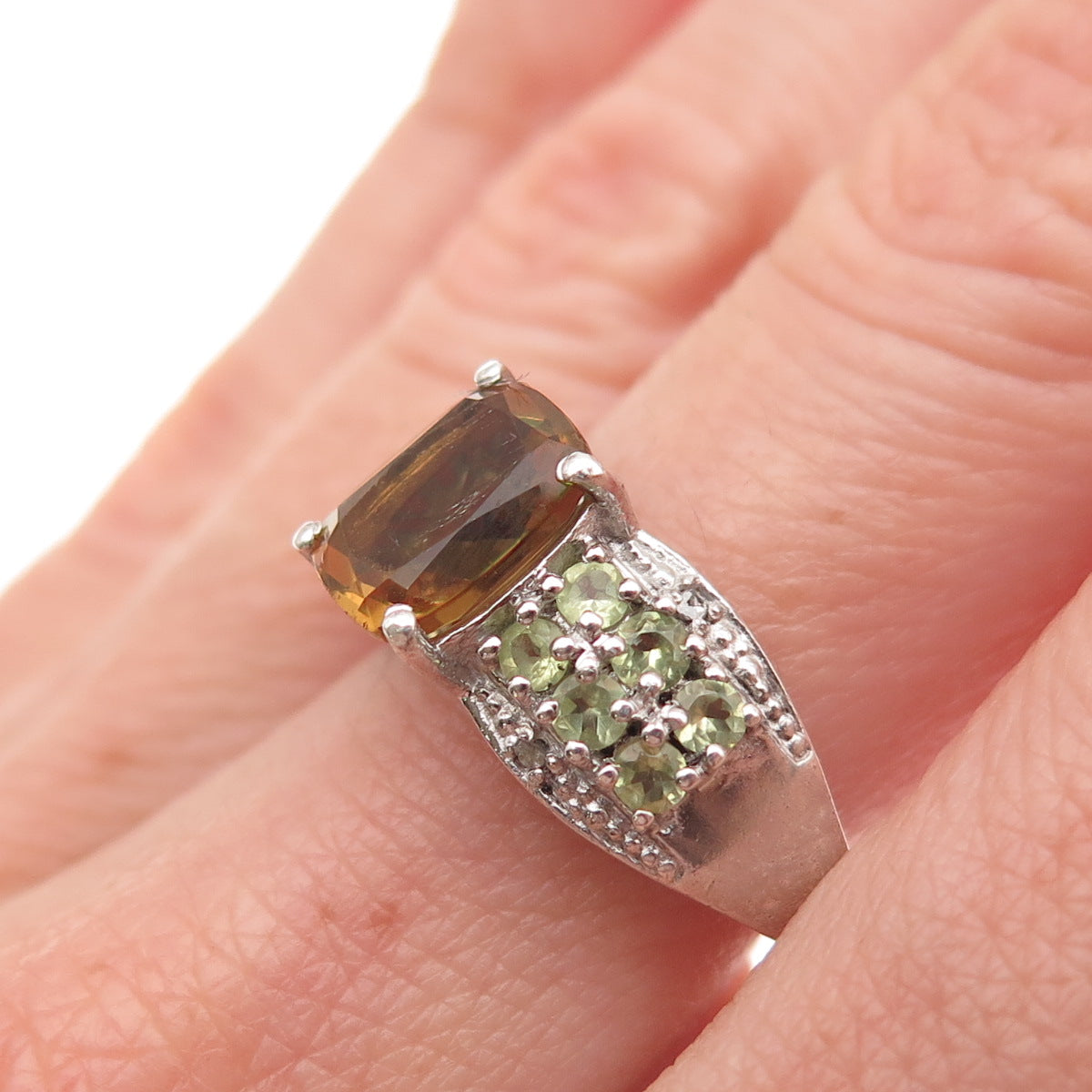 925 Sterling Silver Real Diamond Accent Titanite & Peridot Ring Size 7