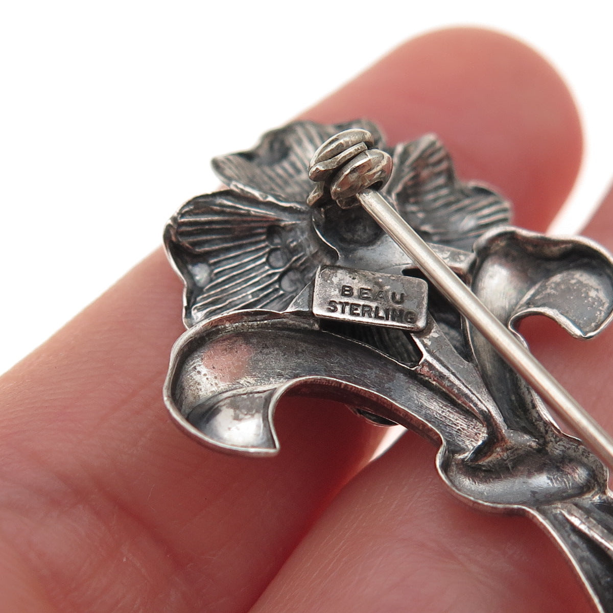Beau 925 Sterling Silver Vintage Floral Repousse Oxidized Pin Brooch