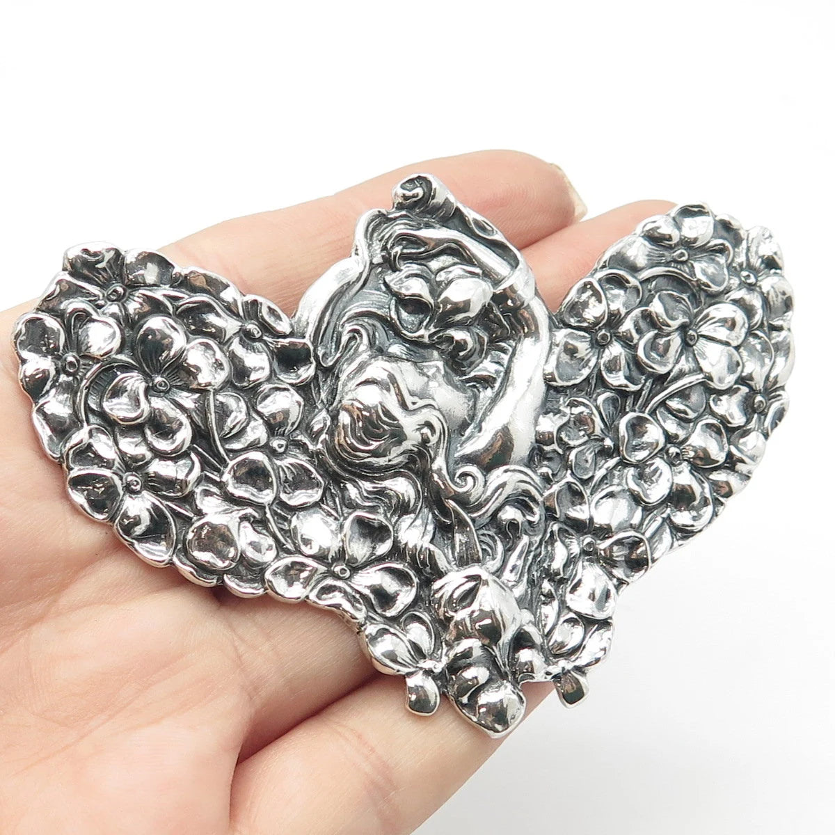 925 Sterling Silver Vintage Metropolitan Museum of Art Girl Pin Brooch/Pendant
