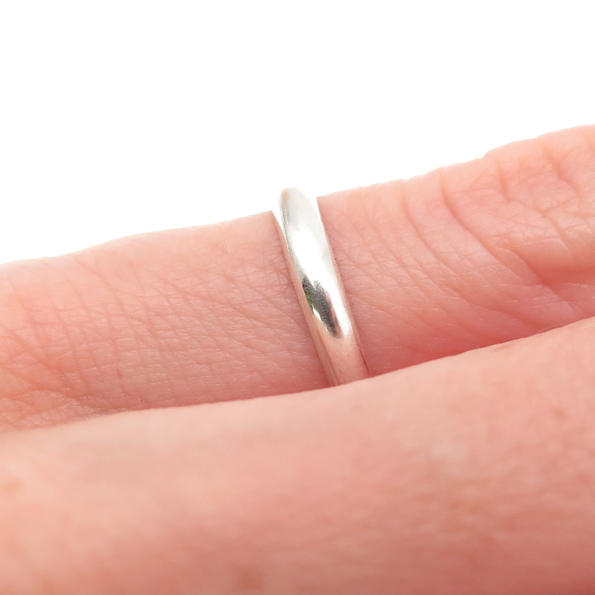 925 Sterling Silver Vintage Classic Wedding Oxidized Band Ring Size 4