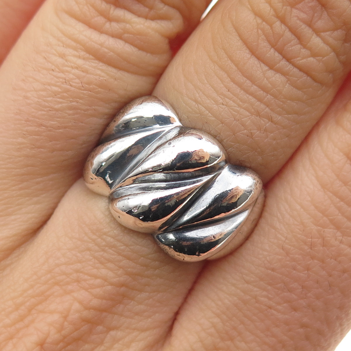 925 Sterling Silver Vintage Modernist Oxidized Ring Size 6.25