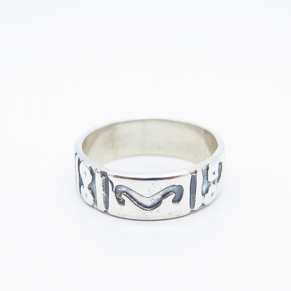 925 Sterling Silver Vintage Tribal Band Ring Size 8.25