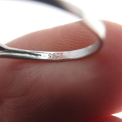 925 Sterling Silver Round-Cut Shaped C Z Engagement Ring Size 6