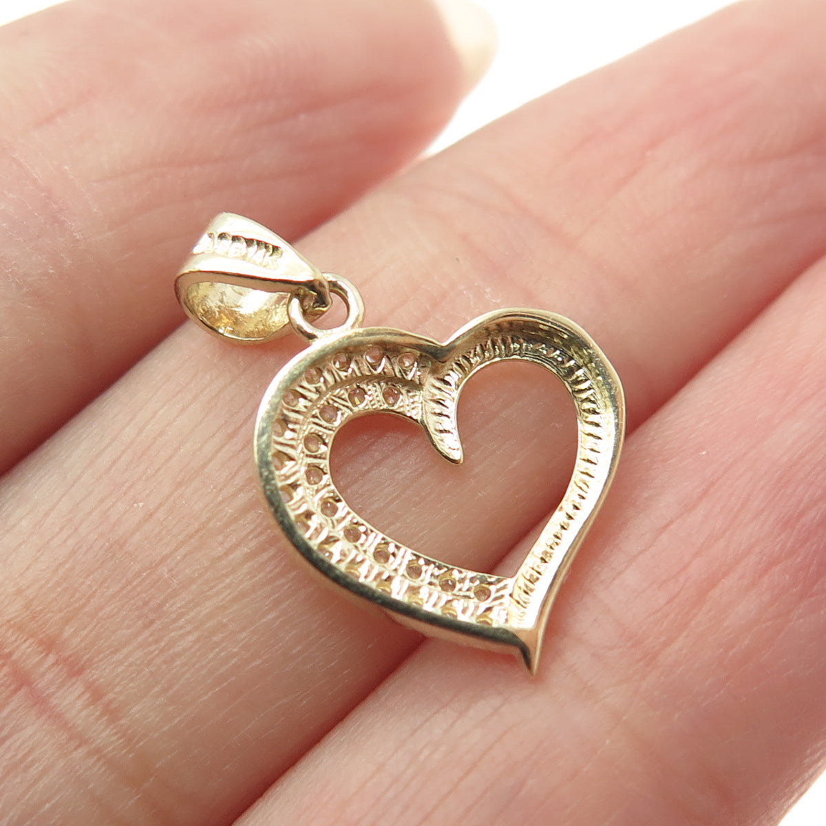 14K Yellow Gold Round-Cut C Z Heart Minimalist Charm Pendant