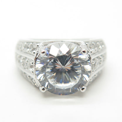 925 Sterling Silver Round-Cut Shaped C Z Engagement Ring Size 5.25