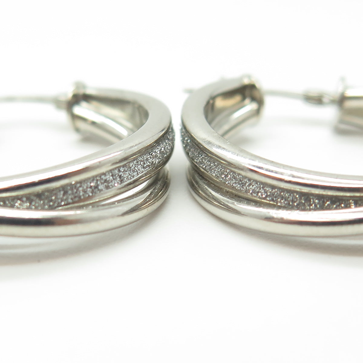 HAN 925 Sterling Silver Diamond-Imitation Interlocked Hoop Earrings