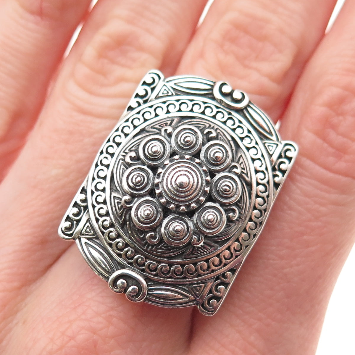 925 Sterling Silver Vintage Swirl Beaded Oxidized Ring Size 8