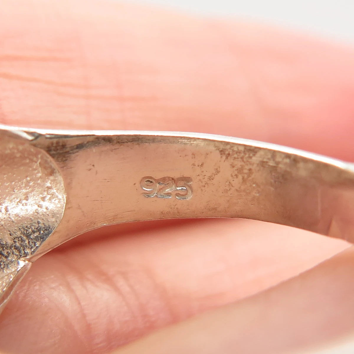 925 Sterling Silver Vintage Net Domed Ring Size 7.5