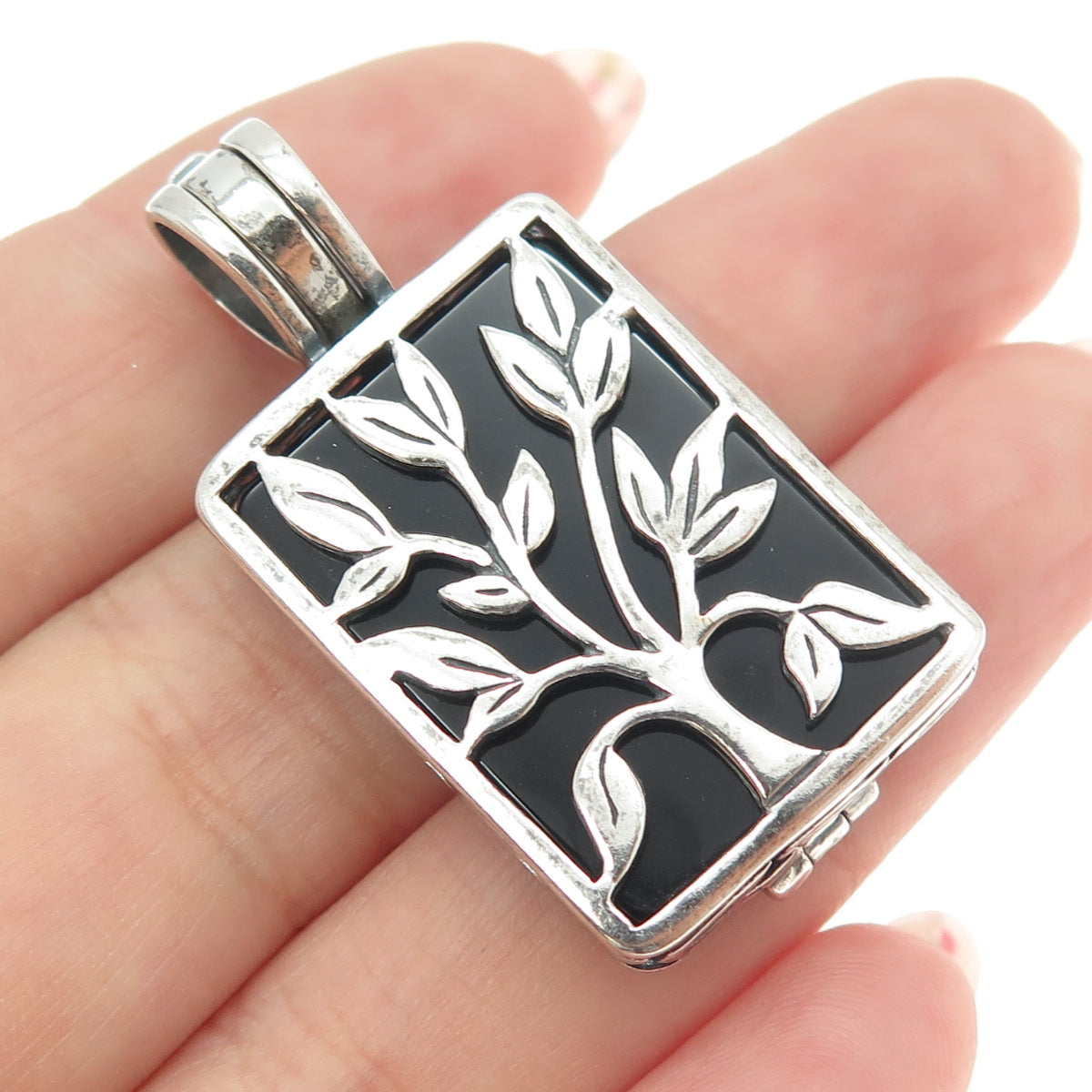 SILPADA Sterling Silver Vintage Real Black Onyx "Live Laugh Love" Tree Pendant