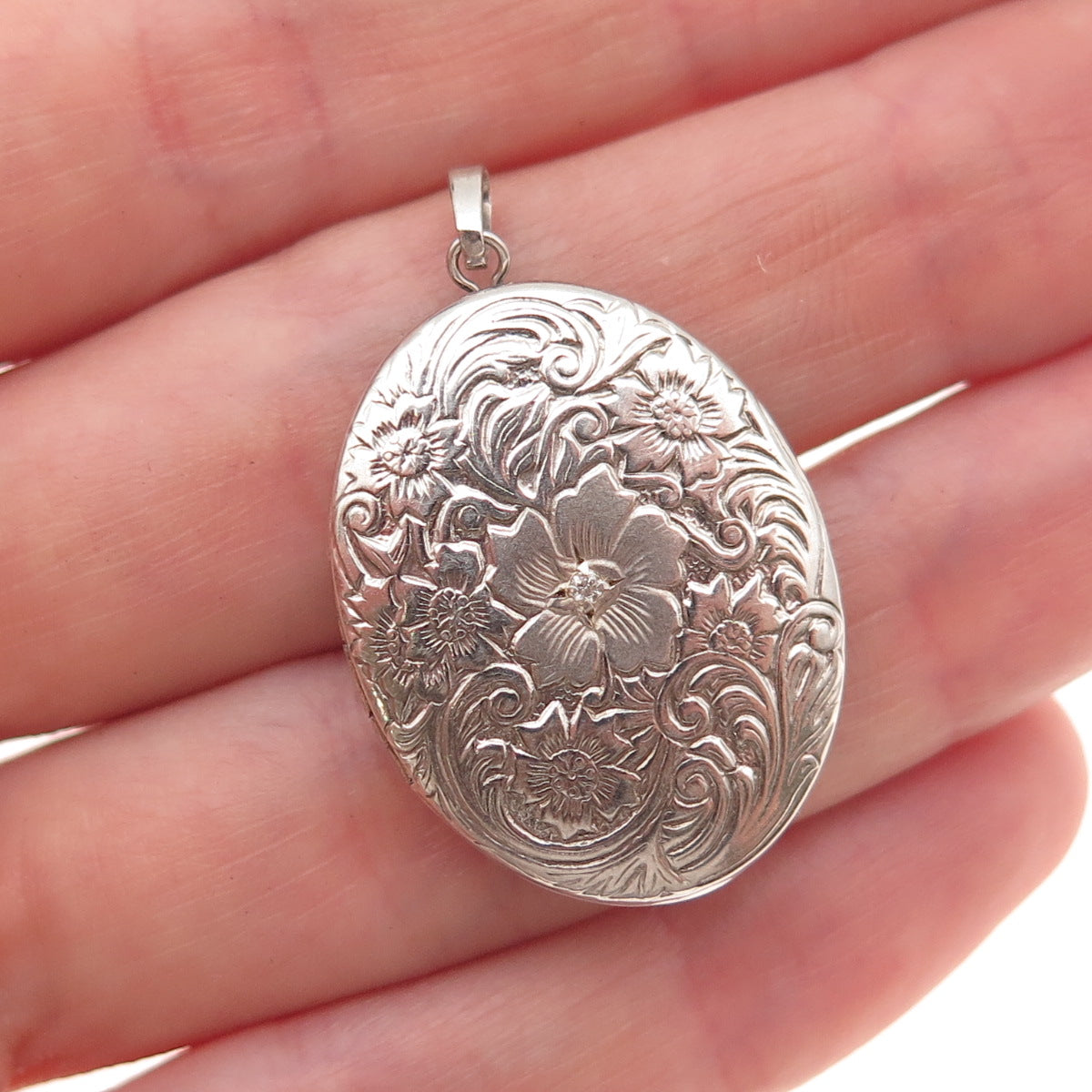Tru-Kay Sterling Silver Vintage Real Diamond Accent Floral Locket Charm Pendant