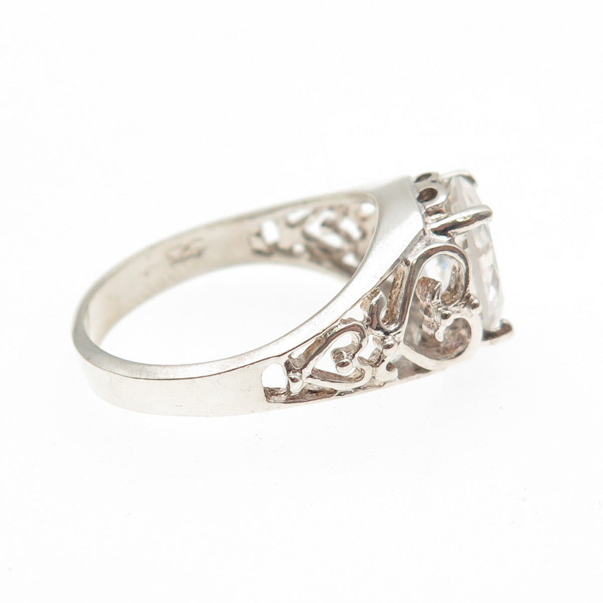 925 Sterling Silver Oval-Cut C Z Heart Promise Ring Size 8