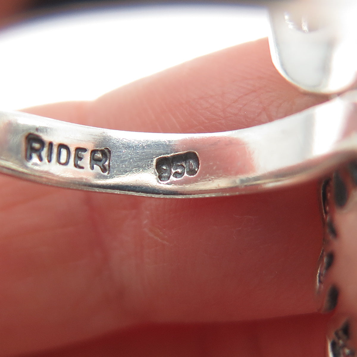 RIDER 950 Silver Vintage Real Mother-of-Pearl Flower Filigree Ring Size 8