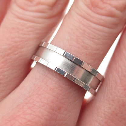 925 Sterling Silver Band Ring Size 7.75