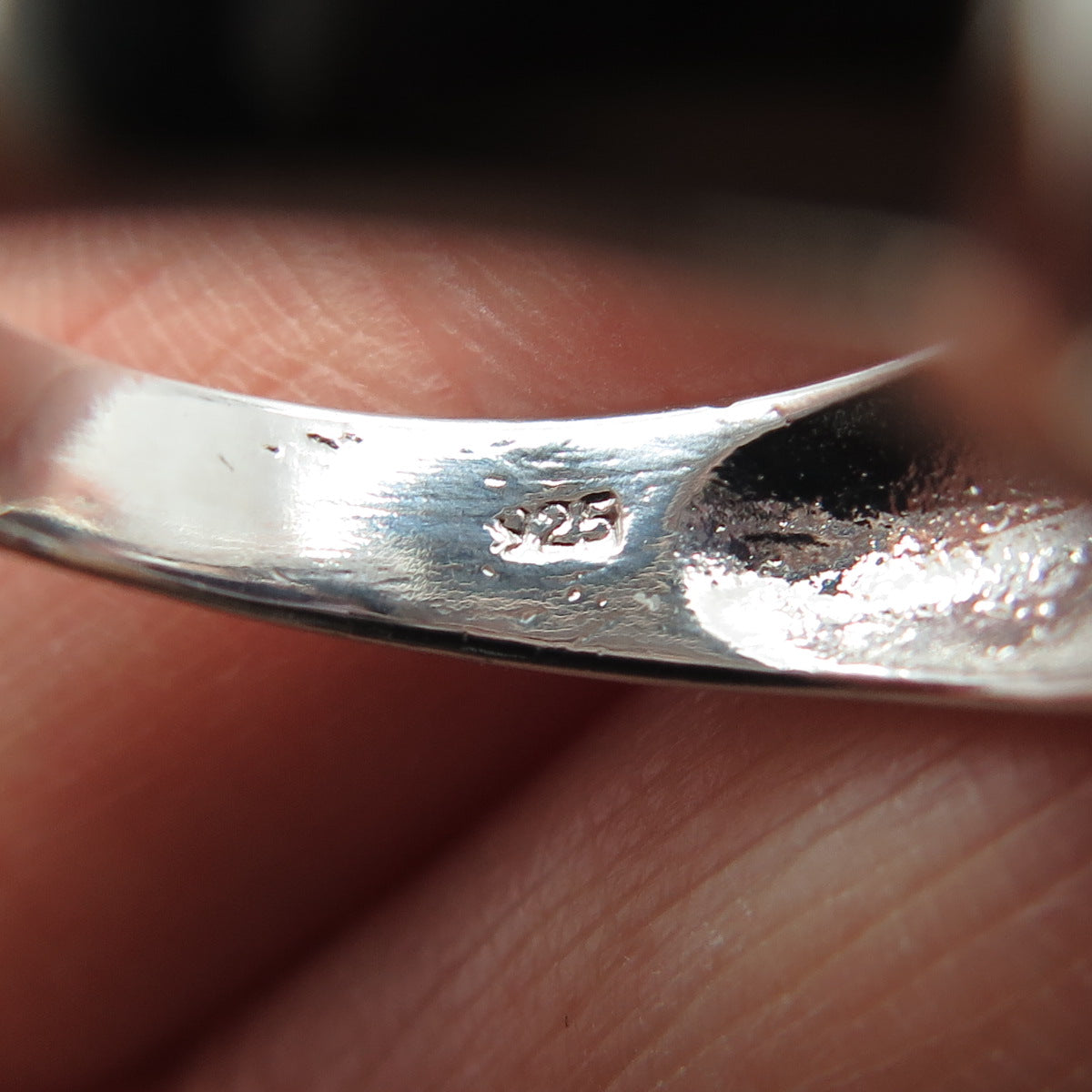 925 Sterling Silver Real Oval-Cut Amethyst Modernist Ring Size 7.75