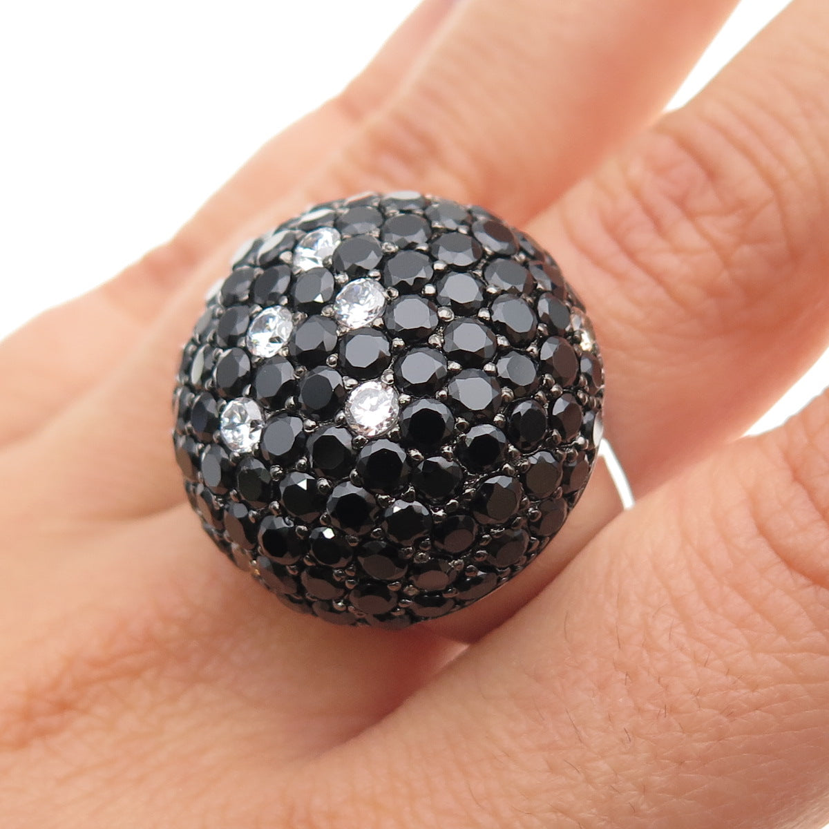 925 Sterling Silver Round-Cut Black & White C Z Dome Ring Size 9.25