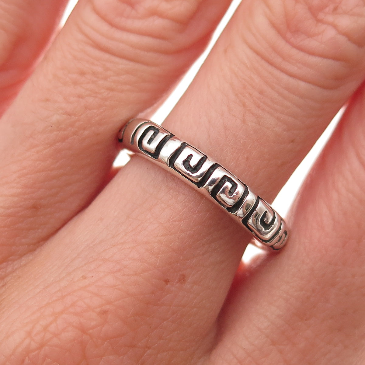 Zina 925 Sterling Silver Vintage Spiral Oxidized Band Ring Size 6.75