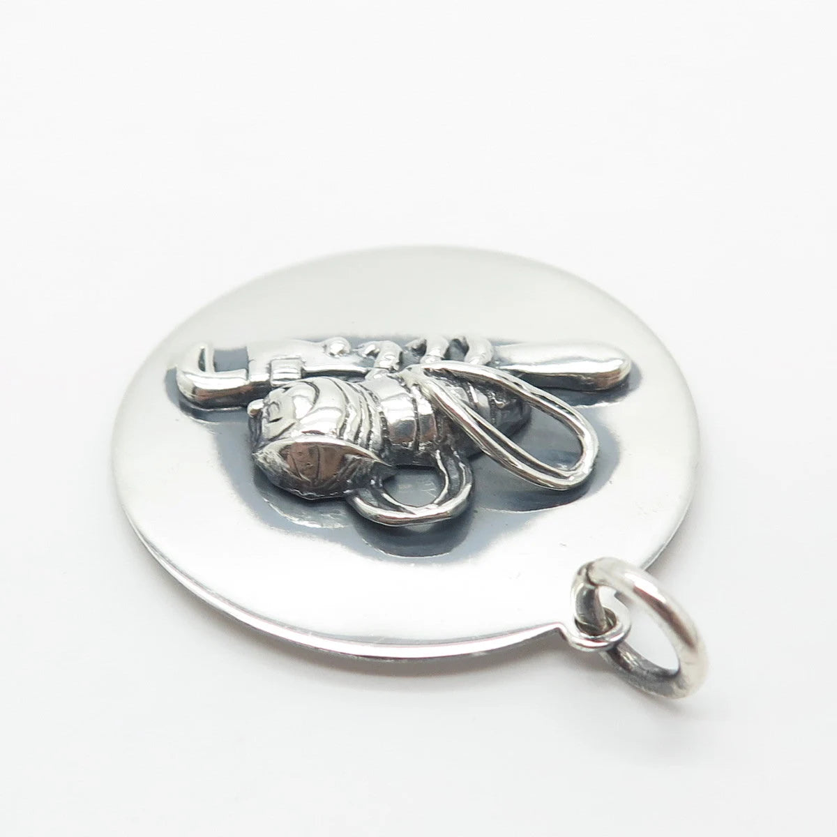 925 Sterling Silver Vintage Cartoon Bee Round Pendant