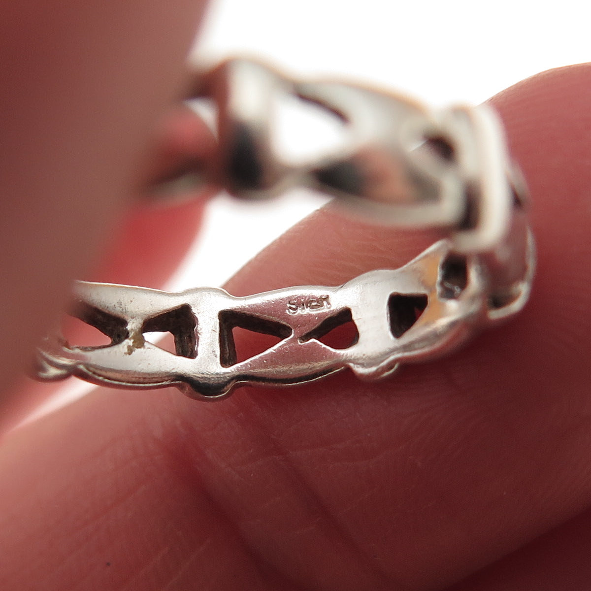 925 Sterling Silver Vintage Modernist Band Ring Size 6.25