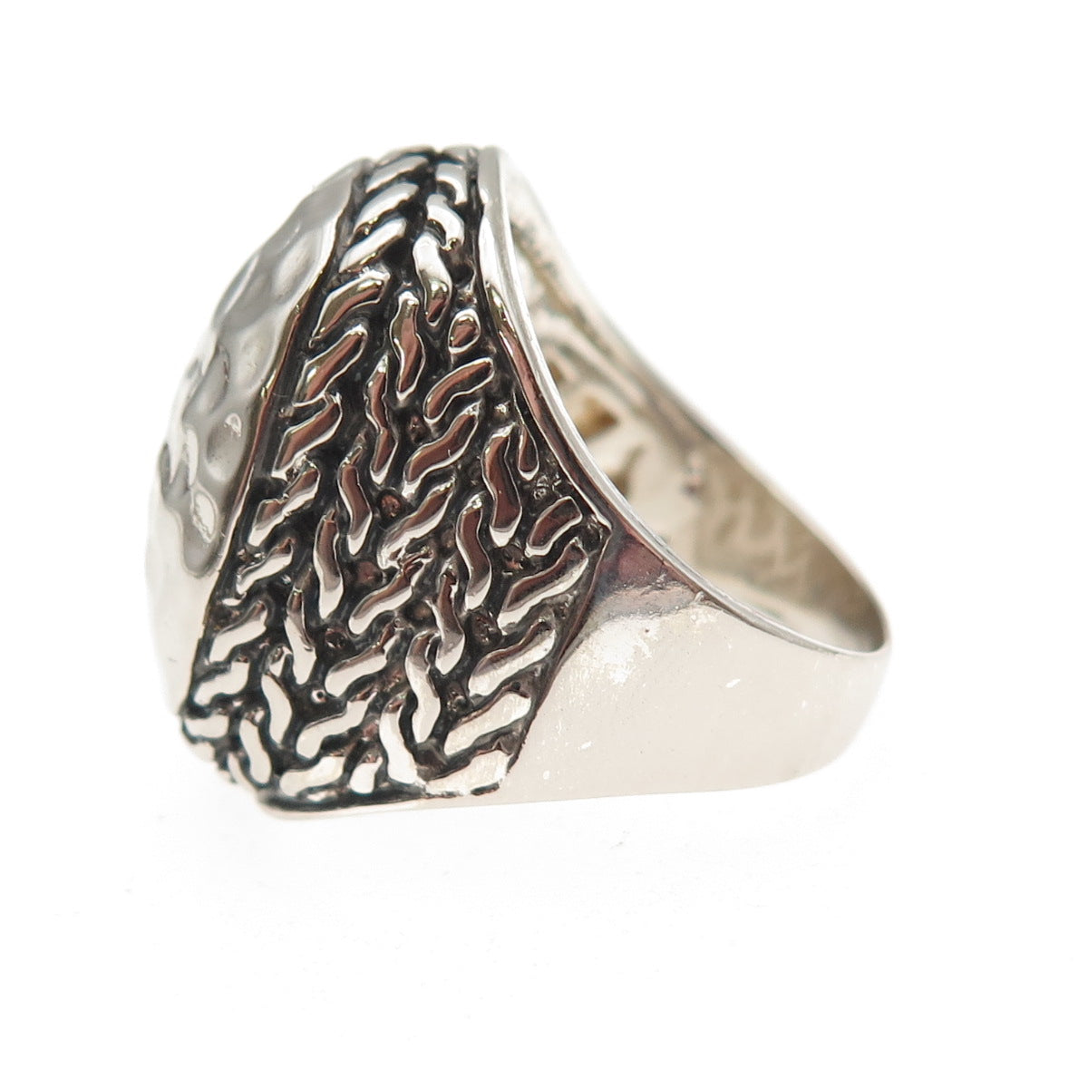 925 Sterling Silver Vintage Hammered Oxidized Ring Size 7