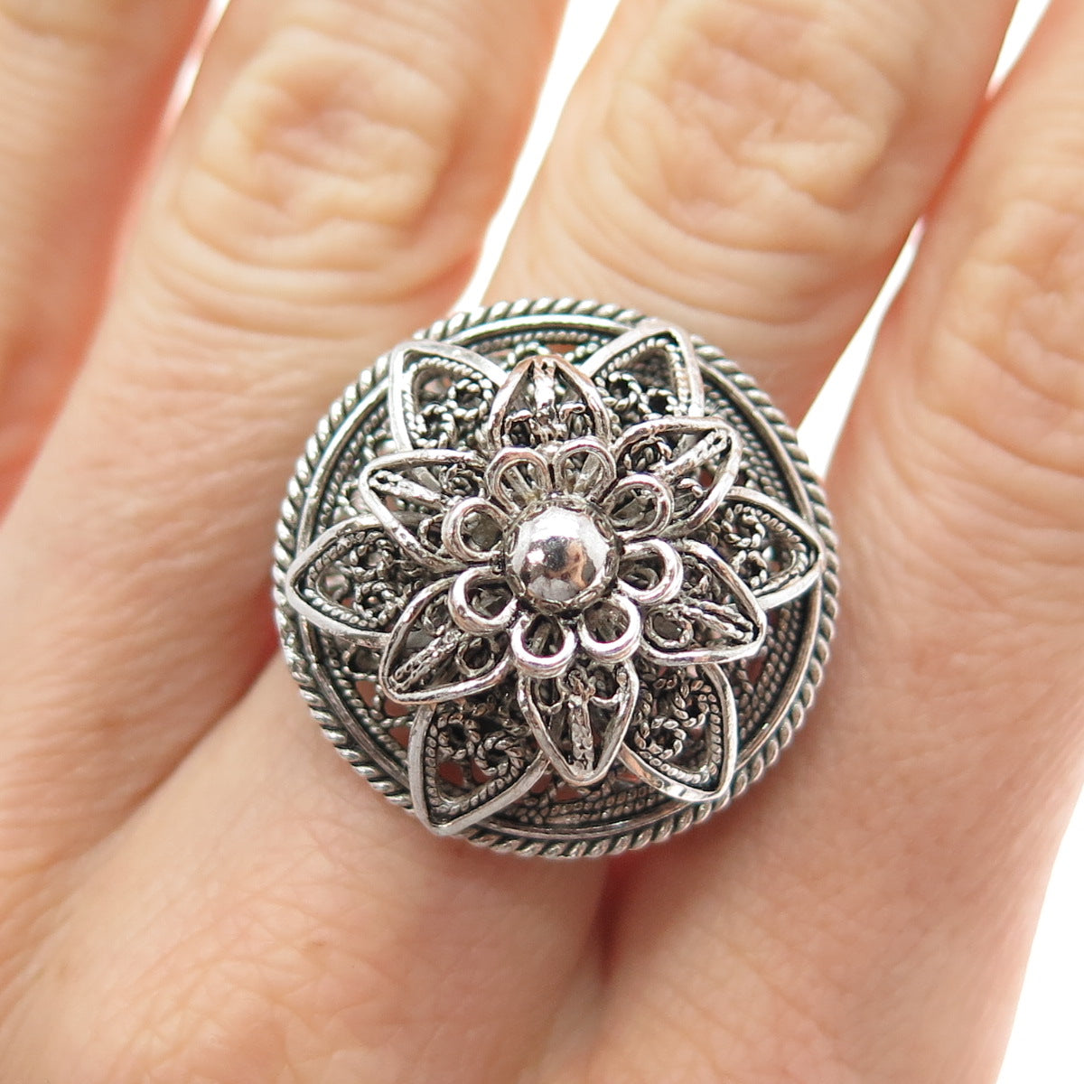 925 Sterling Silver Vintage Filigree Flower Oxidized Ring Size 11.25